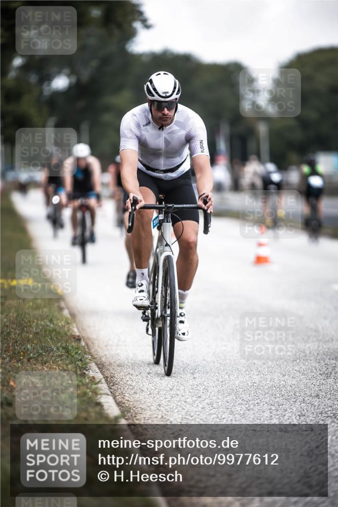 16.08.2026 - KN Förde Triathlon 2026 H.Heesch http://msf.ph/oto/9977612 16.08.2026 11:22:28 Radfahren 307, 315, 325, 368, 369, 389, 409, 415 meine-sportfotos.de