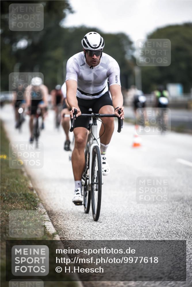 16.08.2026 - KN Förde Triathlon 2026 H.Heesch http://msf.ph/oto/9977618 16.08.2026 11:22:29 Radfahren 307, 315, 325, 368, 369, 389, 409, 415 meine-sportfotos.de