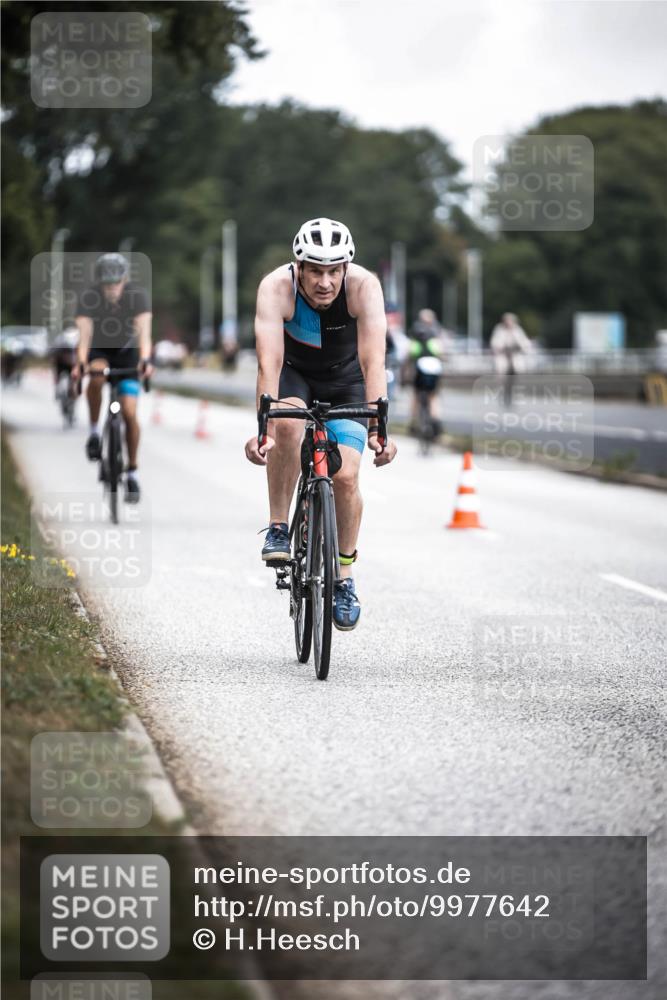16.08.2026 - KN Förde Triathlon 2026 H.Heesch http://msf.ph/oto/9977642 16.08.2026 11:22:30 Radfahren 307, 315, 325, 368, 369, 389, 409, 415 meine-sportfotos.de