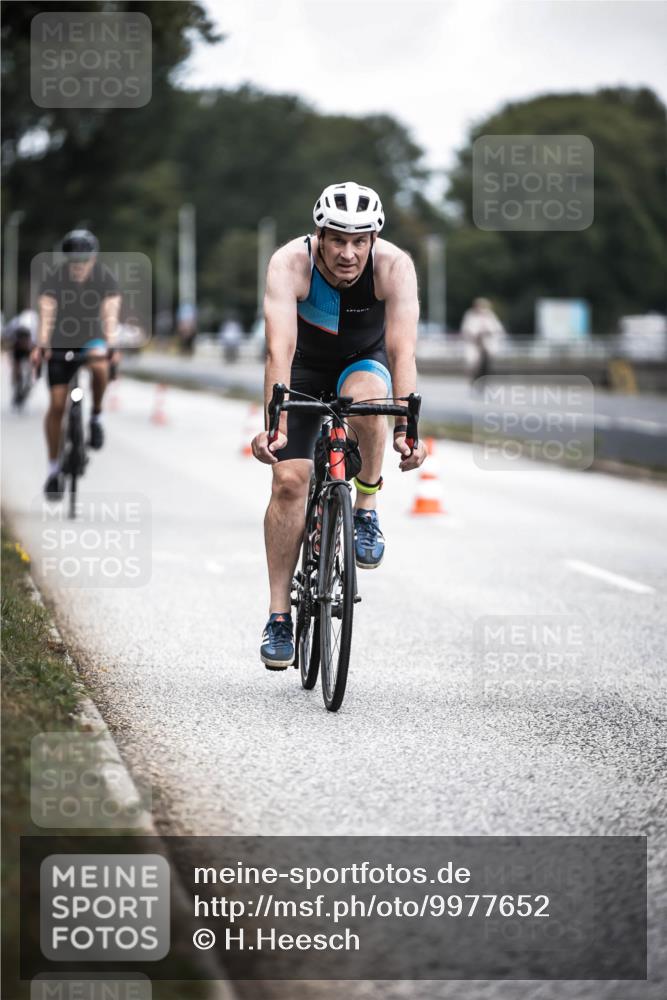 16.08.2026 - KN Förde Triathlon 2026 H.Heesch http://msf.ph/oto/9977652 16.08.2026 11:22:31 Radfahren 307, 315, 325, 368, 369, 389, 409, 415 meine-sportfotos.de