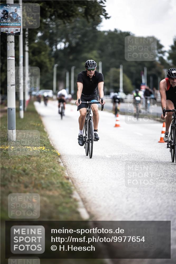 16.08.2026 - KN Förde Triathlon 2026 H.Heesch http://msf.ph/oto/9977654 16.08.2026 11:22:32 Radfahren 307, 315, 325, 336, 368, 369, 389, 415 meine-sportfotos.de