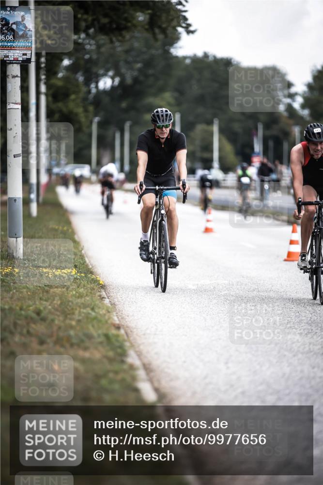 16.08.2026 - KN Förde Triathlon 2026 H.Heesch http://msf.ph/oto/9977656 16.08.2026 11:22:32 Radfahren 307, 315, 325, 336, 368, 369, 389, 415 meine-sportfotos.de