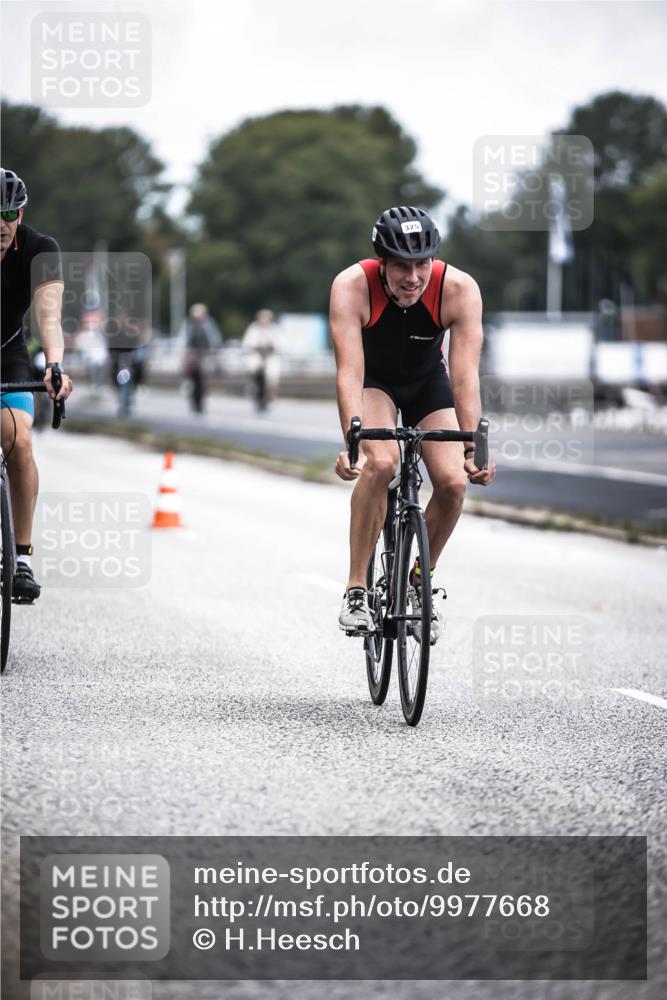 16.08.2026 - KN Förde Triathlon 2026 H.Heesch http://msf.ph/oto/9977668 16.08.2026 11:22:32 Radfahren 307, 315, 325, 336, 368, 369, 389, 415 meine-sportfotos.de
