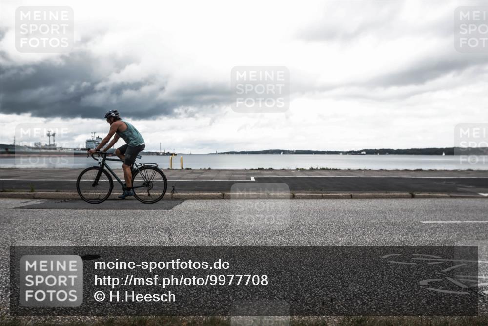 16.08.2026 - KN Förde Triathlon 2026 H.Heesch http://msf.ph/oto/9977708 16.08.2026 12:48:48 Radfahren 524, 525, 547 meine-sportfotos.de
