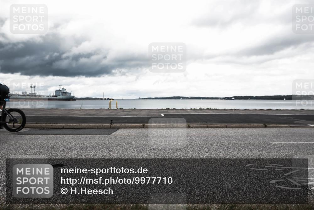 16.08.2026 - KN Förde Triathlon 2026 H.Heesch http://msf.ph/oto/9977710 16.08.2026 12:48:50 Radfahren 524, 547 meine-sportfotos.de