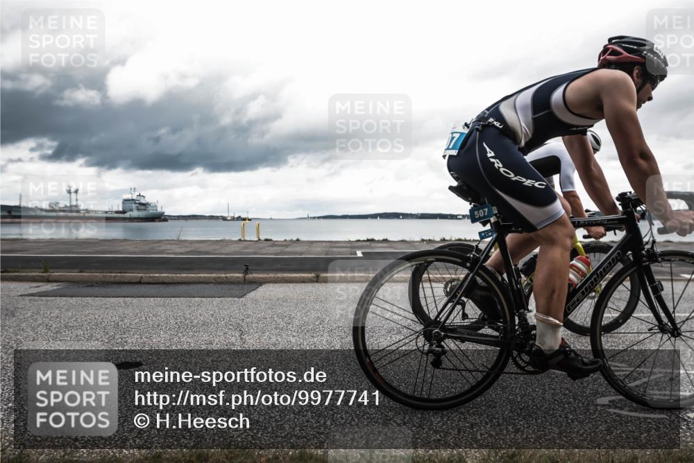 16.08.2026 - KN Förde Triathlon 2026 H.Heesch http://msf.ph/oto/9977741 16.08.2026 12:50:01 Radfahren 362, 507, 510, 519, 521, 527 meine-sportfotos.de