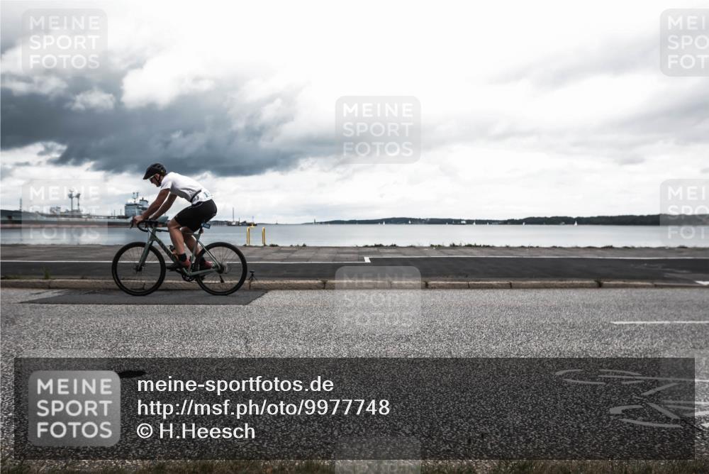 16.08.2026 - KN Förde Triathlon 2026 H.Heesch http://msf.ph/oto/9977748 16.08.2026 12:50:11 Radfahren 520, 541, 598 meine-sportfotos.de