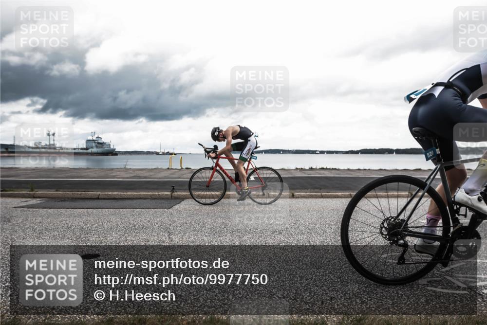 16.08.2026 - KN Förde Triathlon 2026 H.Heesch http://msf.ph/oto/9977750 16.08.2026 12:50:12 Radfahren 520, 541, 598 meine-sportfotos.de