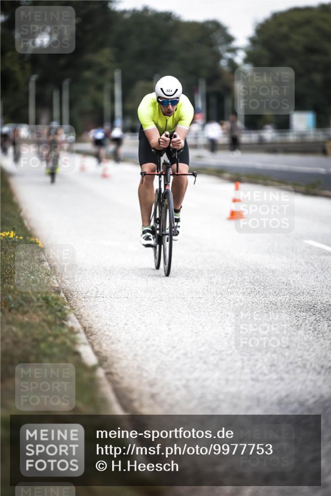 16.08.2026 - KN Förde Triathlon 2026 H.Heesch http://msf.ph/oto/9977753 16.08.2026 11:22:45 Radfahren 324, 337, 341, 363, 373 meine-sportfotos.de