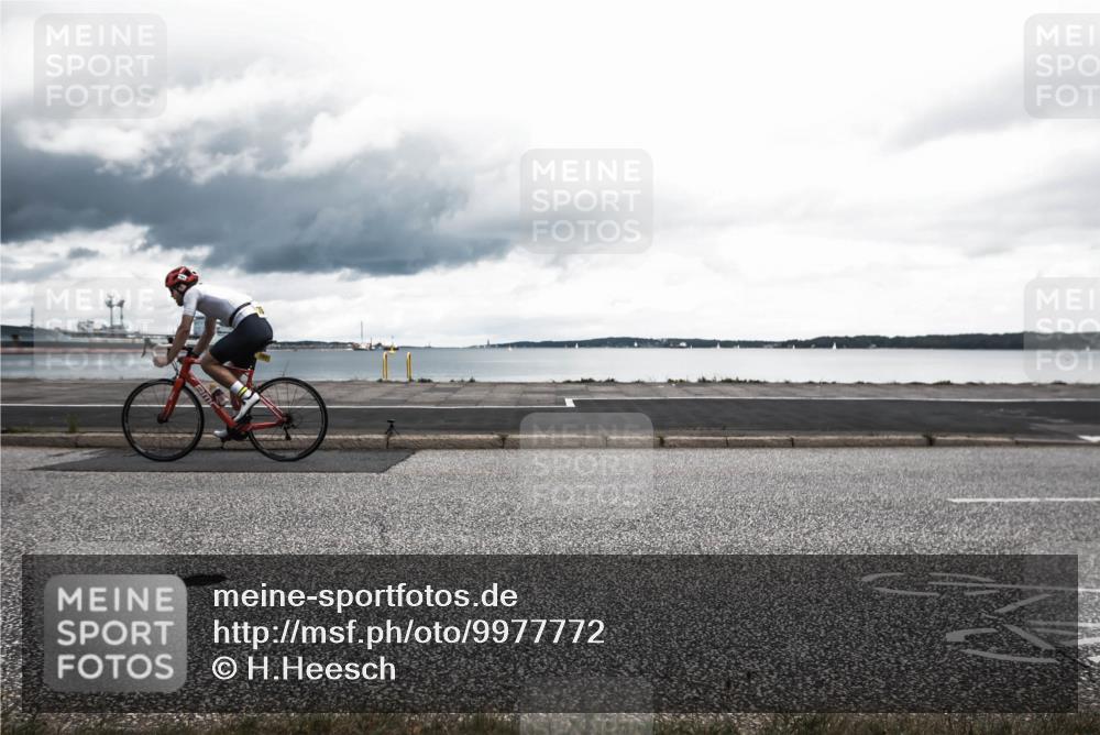 16.08.2026 - KN Förde Triathlon 2026 H.Heesch http://msf.ph/oto/9977772 16.08.2026 12:50:59 Radfahren 525, 575, 588, 701 meine-sportfotos.de