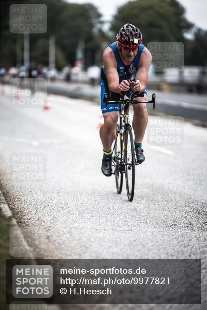 16.08.2026 - KN Förde Triathlon 2026 H.Heesch http://msf.ph/oto/9977821 16.08.2026 11:22:54 Radfahren 327, 331, 439 meine-sportfotos.de