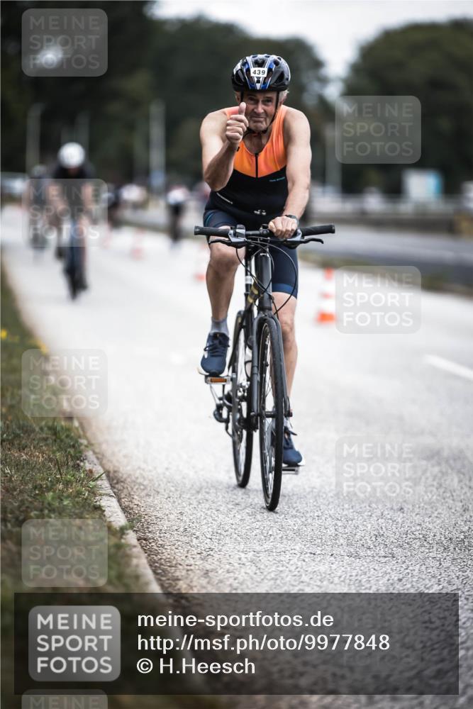 16.08.2026 - KN Förde Triathlon 2026 H.Heesch http://msf.ph/oto/9977848 16.08.2026 11:22:57 Radfahren 327, 388, 439 meine-sportfotos.de