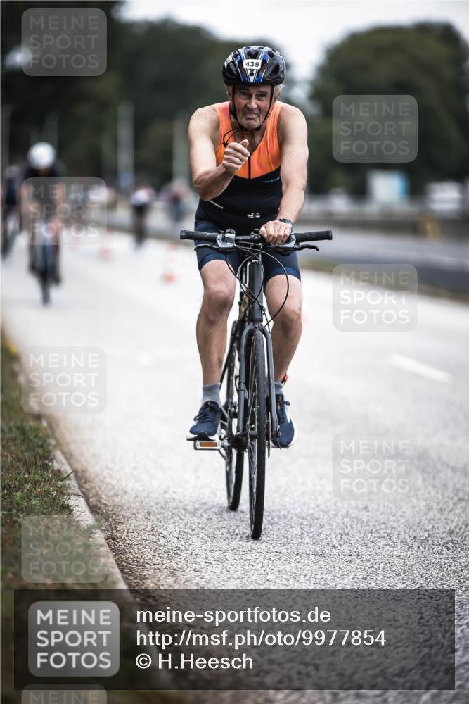 16.08.2026 - KN Förde Triathlon 2026 H.Heesch http://msf.ph/oto/9977854 16.08.2026 11:22:57 Radfahren 327, 388, 439 meine-sportfotos.de