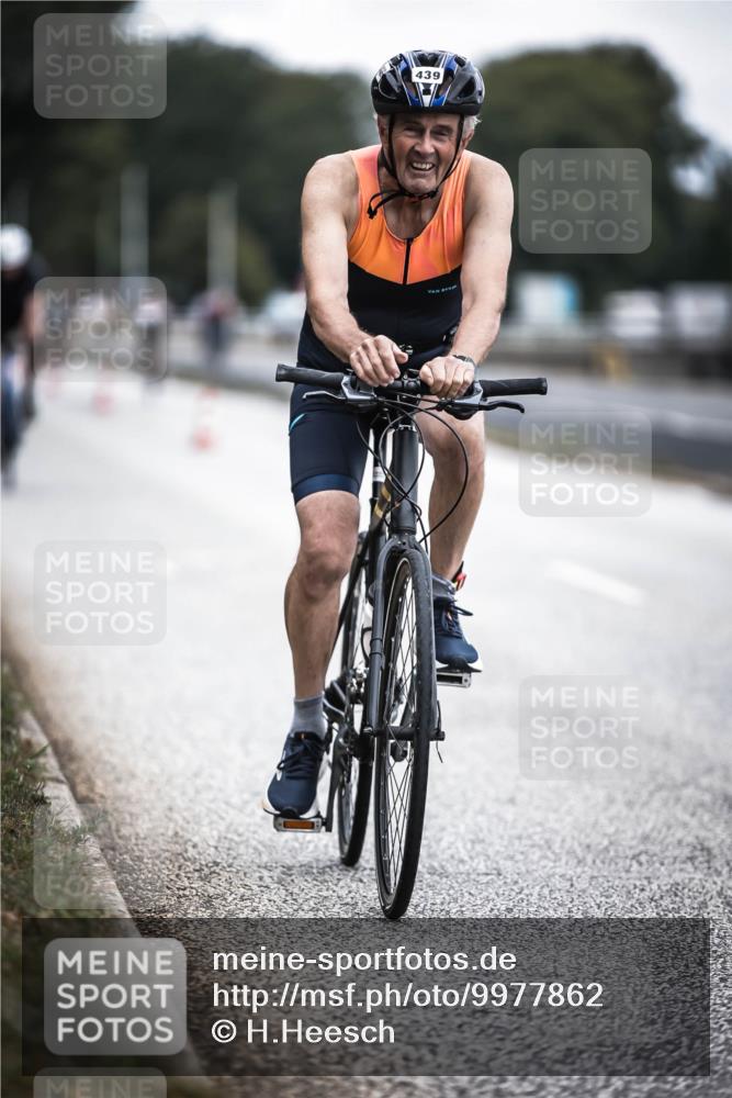 16.08.2026 - KN Förde Triathlon 2026 H.Heesch http://msf.ph/oto/9977862 16.08.2026 11:22:58 Radfahren 388, 439 meine-sportfotos.de
