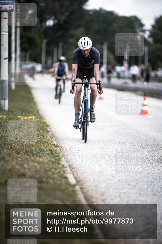 16.08.2026 - KN Förde Triathlon 2026 H.Heesch http://msf.ph/oto/9977873 16.08.2026 11:23:00 Radfahren 357, 388, 439 meine-sportfotos.de
