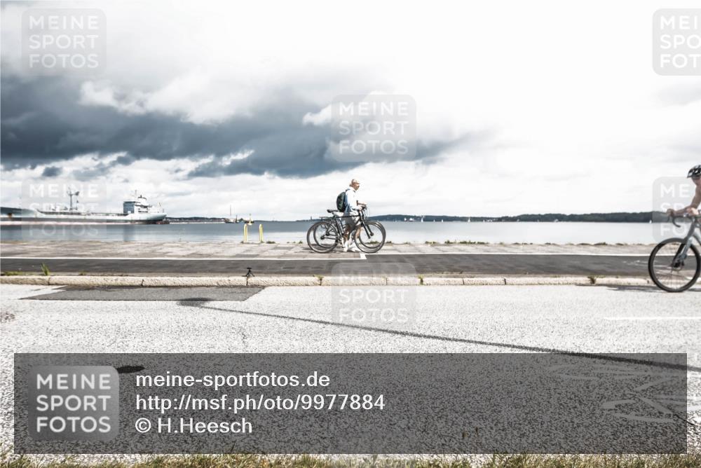 16.08.2026 - KN Förde Triathlon 2026 H.Heesch http://msf.ph/oto/9977884 16.08.2026 12:53:06 Radfahren 502, 535, 559, 587, 701, 733 meine-sportfotos.de