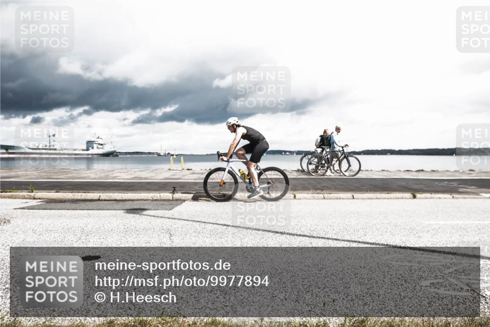 16.08.2026 - KN Förde Triathlon 2026 H.Heesch http://msf.ph/oto/9977894 16.08.2026 12:53:08 Radfahren 535, 559, 701, 733 meine-sportfotos.de