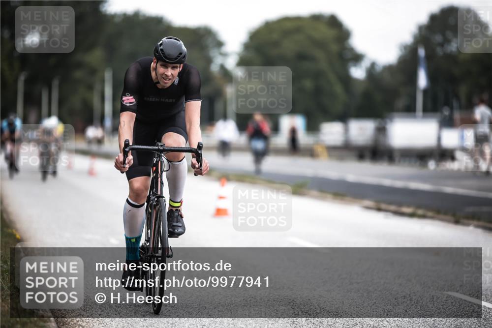 16.08.2026 - KN Förde Triathlon 2026 H.Heesch http://msf.ph/oto/9977941 16.08.2026 11:23:11 Radfahren 309, 386, 398, 399 meine-sportfotos.de