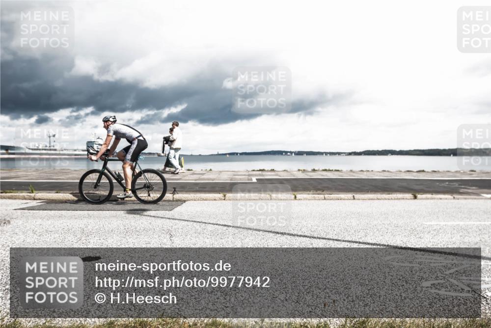 16.08.2026 - KN Förde Triathlon 2026 H.Heesch http://msf.ph/oto/9977942 16.08.2026 12:53:26 Radfahren 556, 569, 588, 719 meine-sportfotos.de