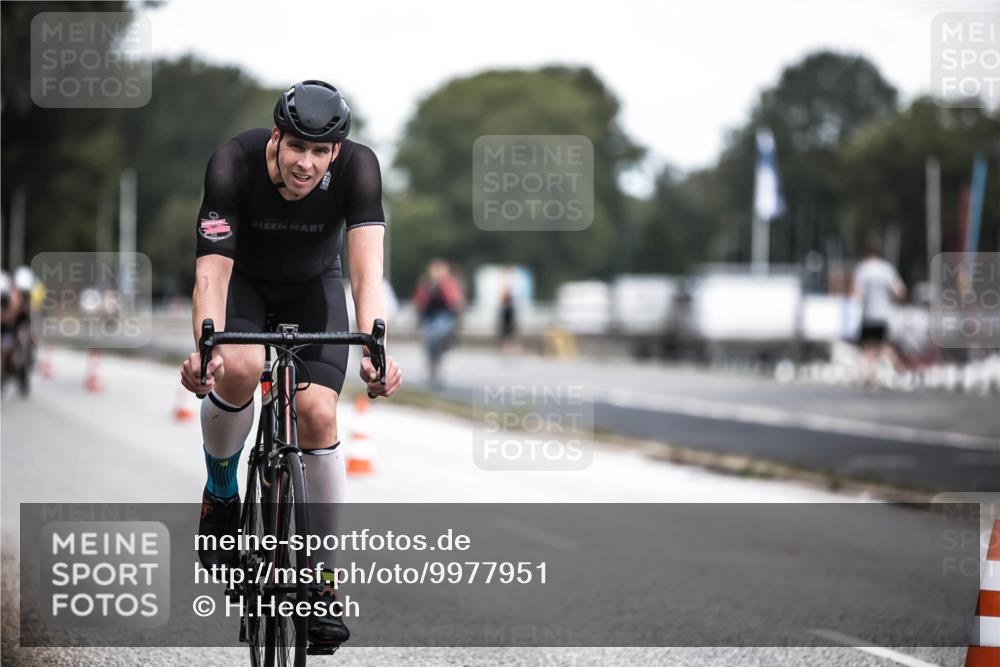 16.08.2026 - KN Förde Triathlon 2026 H.Heesch http://msf.ph/oto/9977951 16.08.2026 11:23:11 Radfahren 309, 386, 398, 399 meine-sportfotos.de