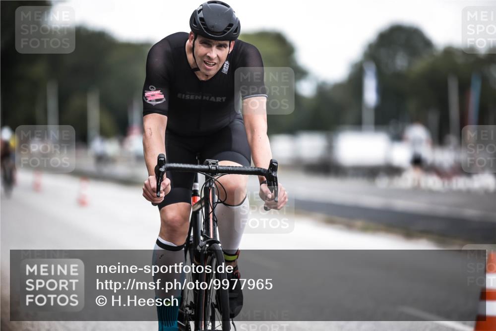 16.08.2026 - KN Förde Triathlon 2026 H.Heesch http://msf.ph/oto/9977965 16.08.2026 11:23:12 Radfahren 309, 386, 398, 403, 411 meine-sportfotos.de