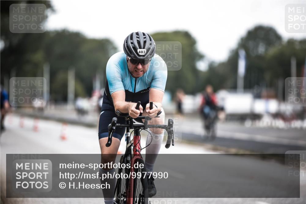 16.08.2026 - KN Förde Triathlon 2026 H.Heesch http://msf.ph/oto/9977990 16.08.2026 11:23:17 Radfahren 386, 403, 411, 430 meine-sportfotos.de