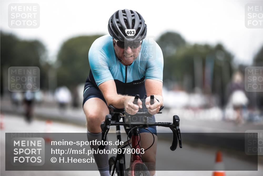 16.08.2026 - KN Förde Triathlon 2026 H.Heesch http://msf.ph/oto/9978003 16.08.2026 11:23:18 Radfahren 386, 403, 411, 430 meine-sportfotos.de