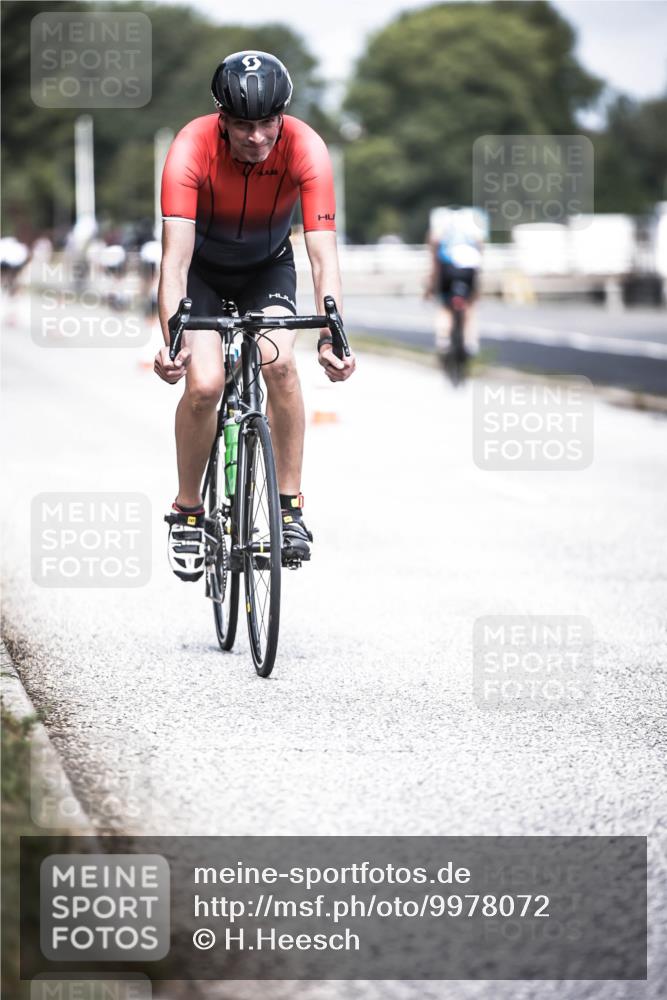 16.08.2026 - KN Förde Triathlon 2026 H.Heesch http://msf.ph/oto/9978072 16.08.2026 11:30:37 Radfahren 425, 428, 430, 438 meine-sportfotos.de