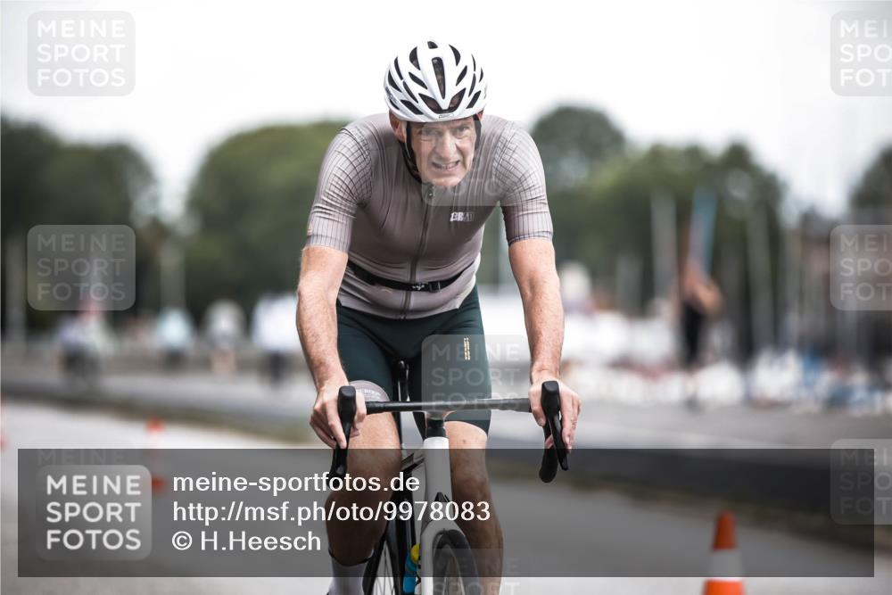 16.08.2026 - KN Förde Triathlon 2026 H.Heesch http://msf.ph/oto/9978083 16.08.2026 11:23:29 Radfahren 316, 370, 395 meine-sportfotos.de