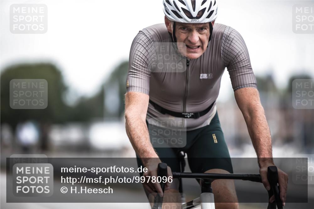 16.08.2026 - KN Förde Triathlon 2026 H.Heesch http://msf.ph/oto/9978096 16.08.2026 11:23:29 Radfahren 316, 370, 395 meine-sportfotos.de