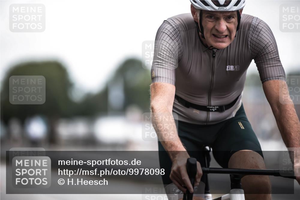 16.08.2026 - KN Förde Triathlon 2026 H.Heesch http://msf.ph/oto/9978098 16.08.2026 11:23:29 Radfahren 316, 370, 395 meine-sportfotos.de