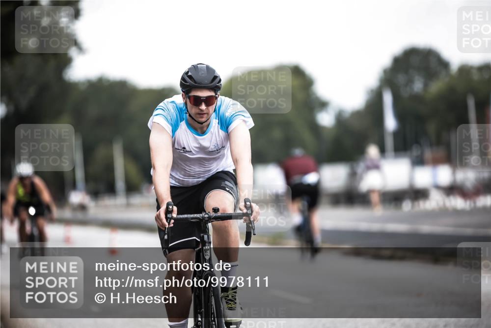 16.08.2026 - KN Förde Triathlon 2026 H.Heesch http://msf.ph/oto/9978111 16.08.2026 11:23:34 Radfahren 320, 364, 410 meine-sportfotos.de