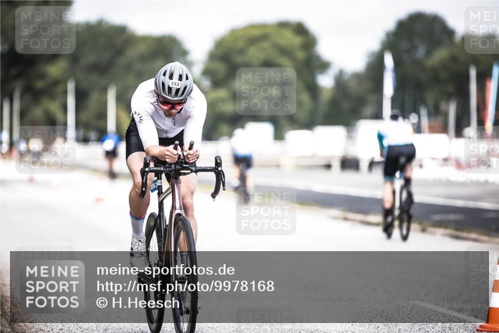 16.08.2026 - KN Förde Triathlon 2026 H.Heesch http://msf.ph/oto/9978168 16.08.2026 11:30:51 Radfahren 353 meine-sportfotos.de