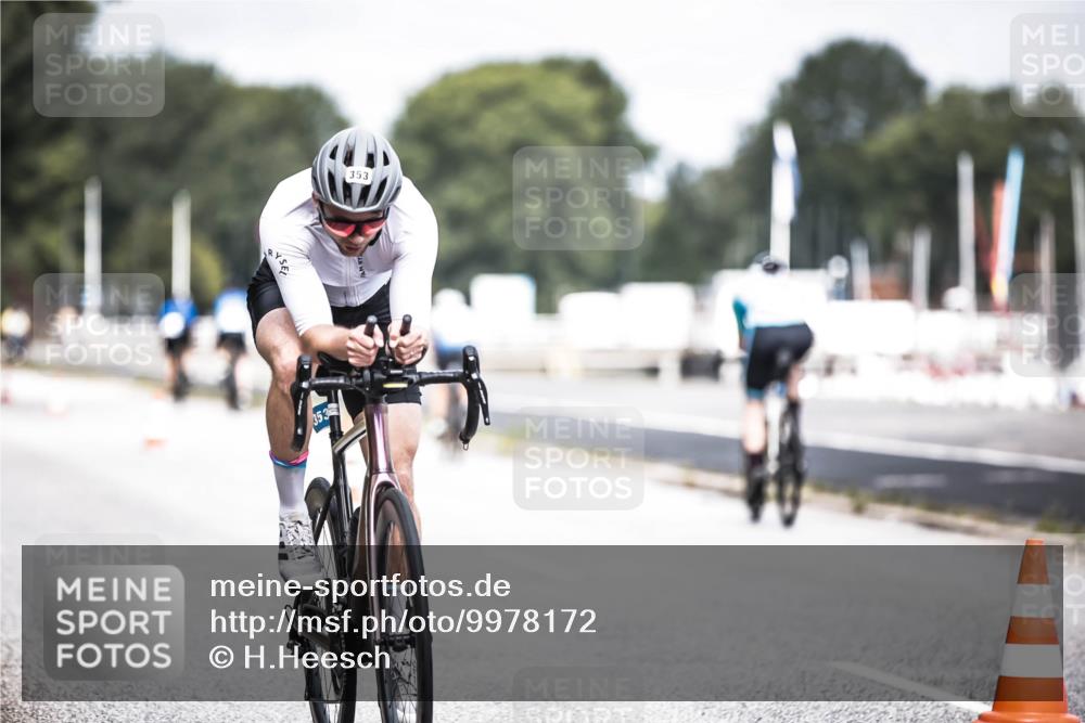 16.08.2026 - KN Förde Triathlon 2026 H.Heesch http://msf.ph/oto/9978172 16.08.2026 11:30:51 Radfahren 353 meine-sportfotos.de