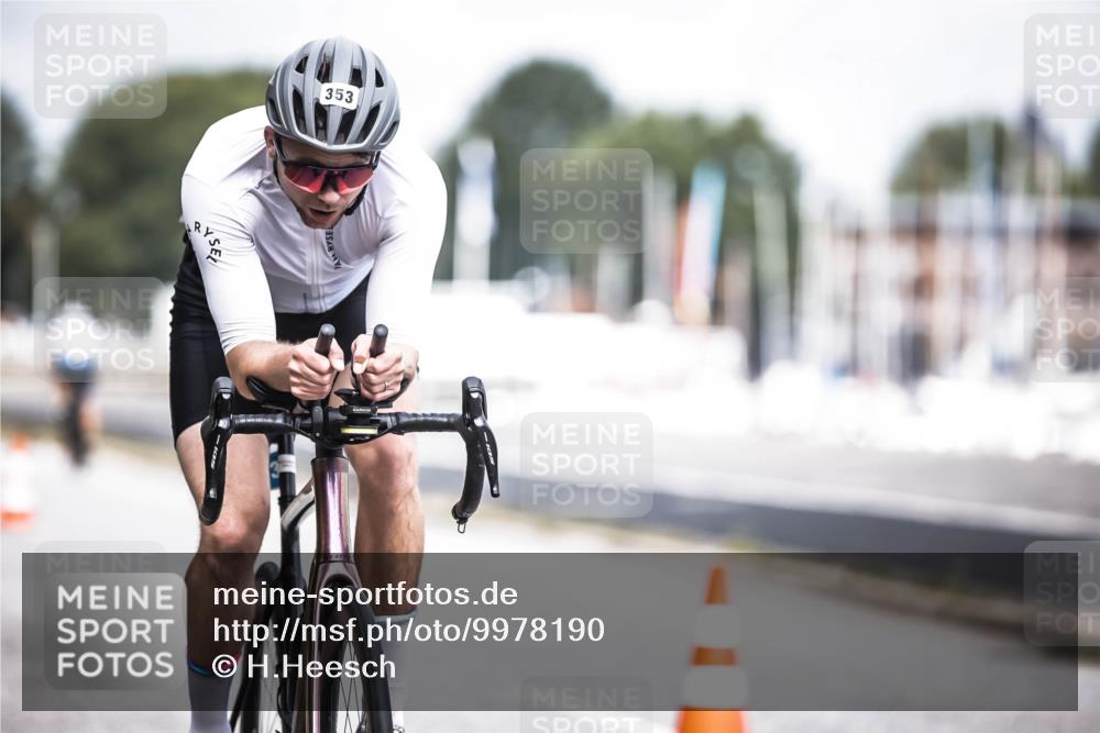 16.08.2026 - KN Förde Triathlon 2026 H.Heesch http://msf.ph/oto/9978190 16.08.2026 11:30:52 Radfahren 353 meine-sportfotos.de