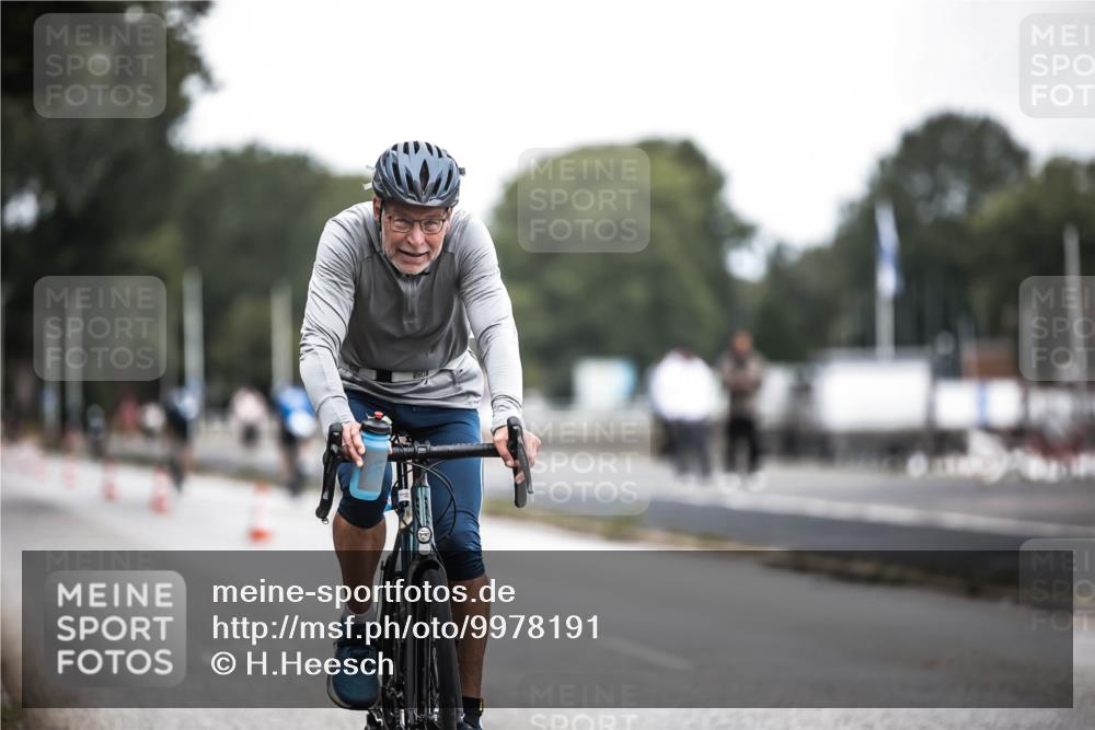 16.08.2026 - KN Förde Triathlon 2026 H.Heesch http://msf.ph/oto/9978191 16.08.2026 11:24:03 Radfahren 308, 330, 350, 394 meine-sportfotos.de