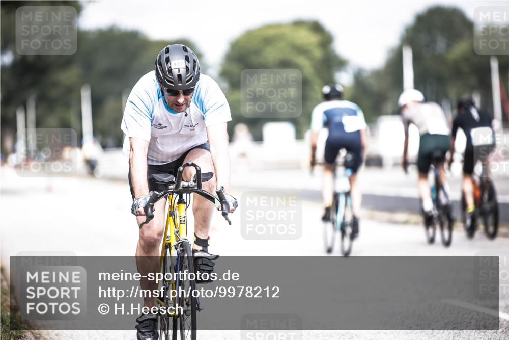 16.08.2026 - KN Förde Triathlon 2026 H.Heesch http://msf.ph/oto/9978212 16.08.2026 11:31:12 Radfahren 357, 427 meine-sportfotos.de