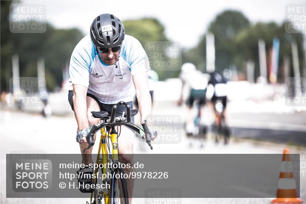 16.08.2026 - KN Förde Triathlon 2026 H.Heesch http://msf.ph/oto/9978226 16.08.2026 11:31:12 Radfahren 357, 427 meine-sportfotos.de
