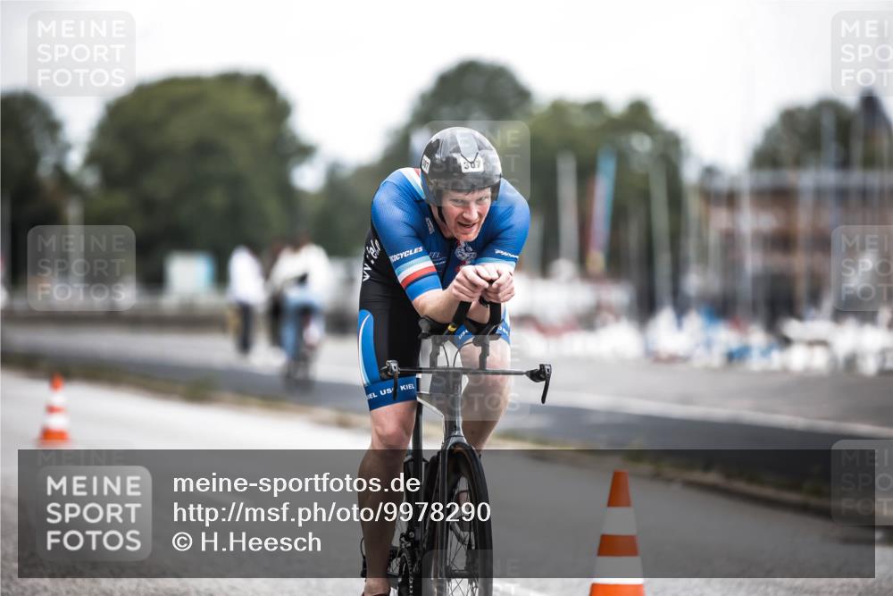 16.08.2026 - KN Förde Triathlon 2026 H.Heesch http://msf.ph/oto/9978290 16.08.2026 11:24:34 Radfahren 343, 401, 436, 804 meine-sportfotos.de