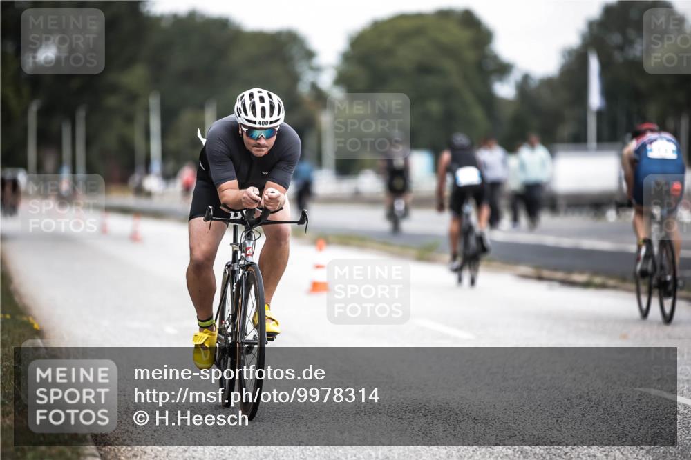 16.08.2026 - KN Förde Triathlon 2026 H.Heesch http://msf.ph/oto/9978314 16.08.2026 11:24:44 Radfahren 345, 361, 400 meine-sportfotos.de
