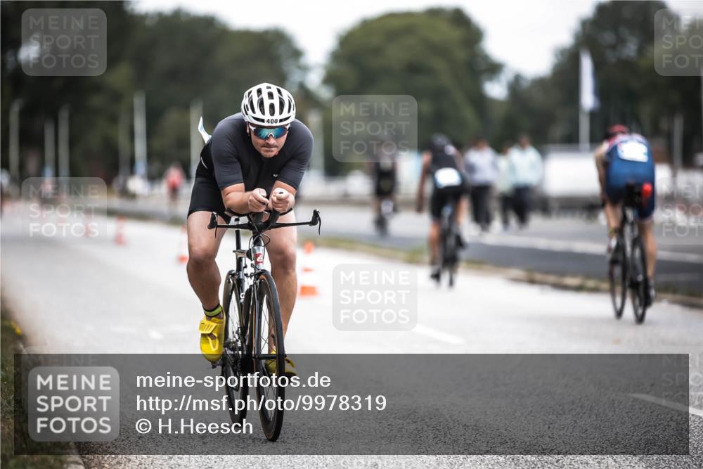 16.08.2026 - KN Förde Triathlon 2026 H.Heesch http://msf.ph/oto/9978319 16.08.2026 11:24:44 Radfahren 345, 361, 400 meine-sportfotos.de