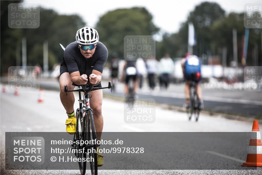 16.08.2026 - KN Förde Triathlon 2026 H.Heesch http://msf.ph/oto/9978328 16.08.2026 11:24:44 Radfahren 345, 361, 400 meine-sportfotos.de