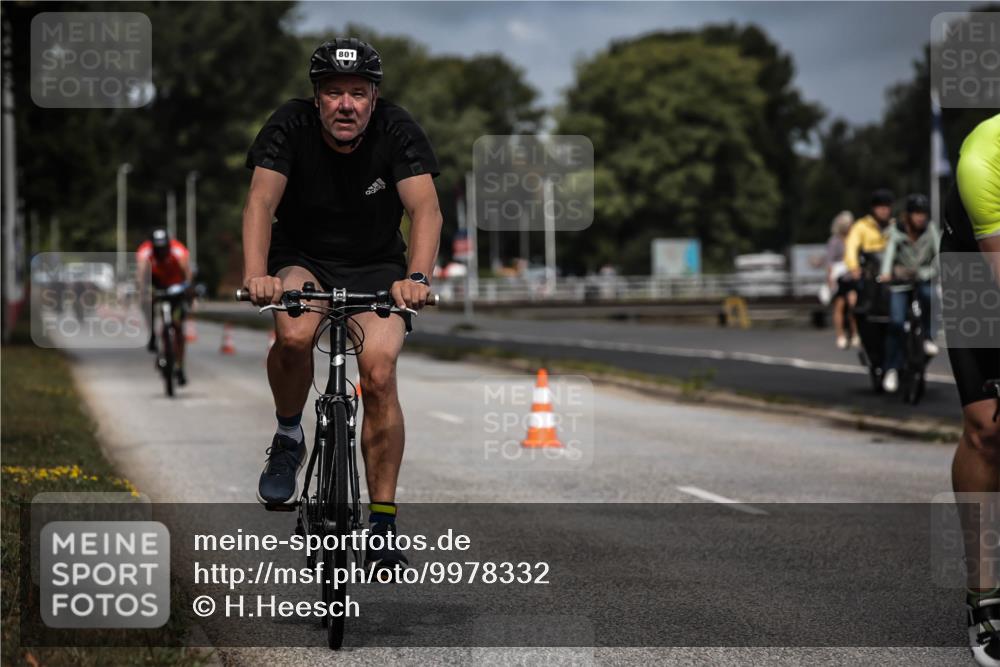 16.08.2026 - KN Förde Triathlon 2026 H.Heesch http://msf.ph/oto/9978332 16.08.2026 11:31:43 Radfahren 338, 801 meine-sportfotos.de