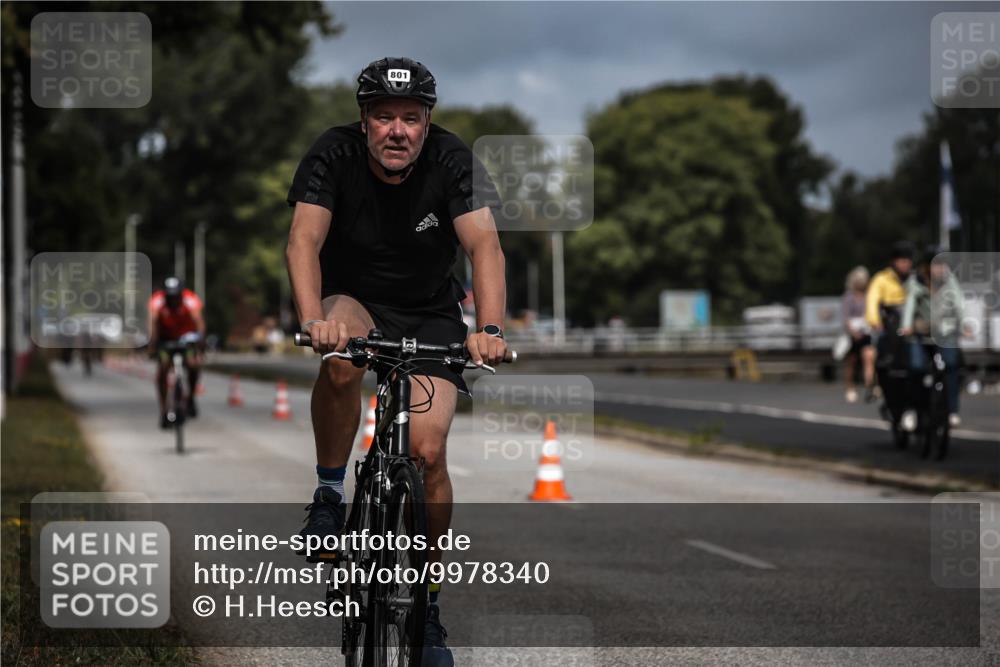 16.08.2026 - KN Förde Triathlon 2026 H.Heesch http://msf.ph/oto/9978340 16.08.2026 11:31:43 Radfahren 338, 801 meine-sportfotos.de