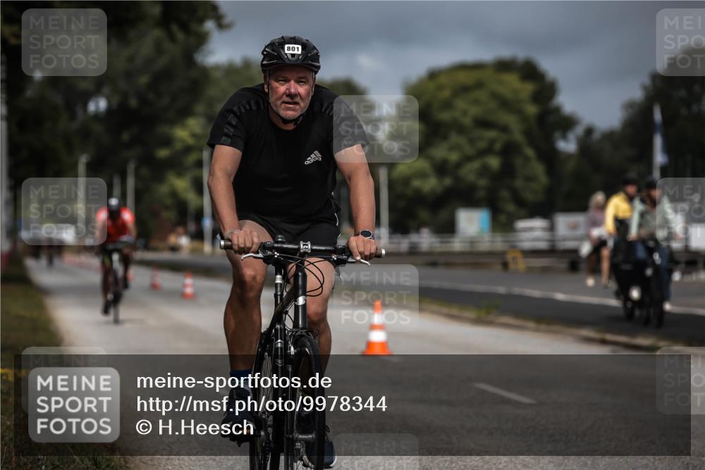 16.08.2026 - KN Förde Triathlon 2026 H.Heesch http://msf.ph/oto/9978344 16.08.2026 11:31:43 Radfahren 338, 801 meine-sportfotos.de