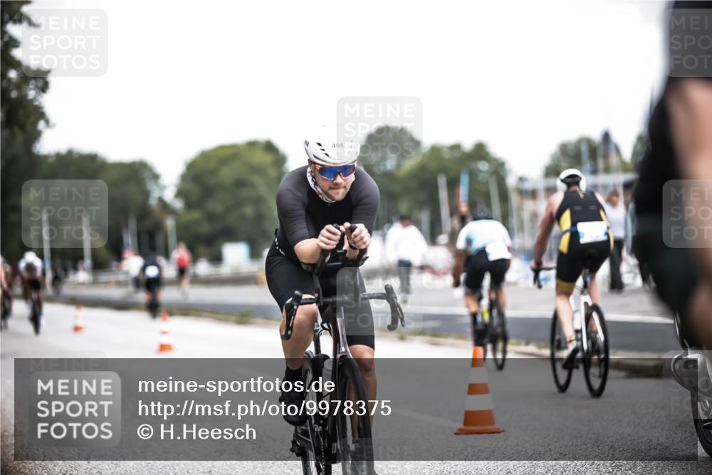16.08.2026 - KN Förde Triathlon 2026 H.Heesch http://msf.ph/oto/9978375 16.08.2026 11:25:03 Radfahren 331, 341, 408, 409, 426 meine-sportfotos.de