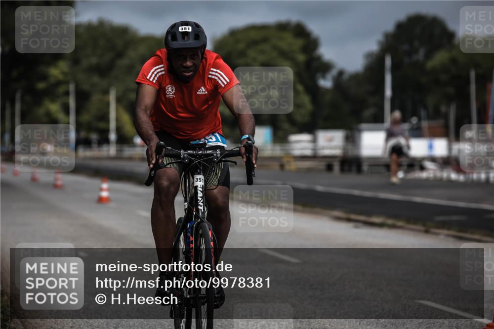 16.08.2026 - KN Förde Triathlon 2026 H.Heesch http://msf.ph/oto/9978381 16.08.2026 11:31:48 Radfahren 351 meine-sportfotos.de