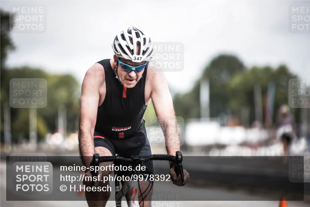 16.08.2026 - KN Förde Triathlon 2026 H.Heesch http://msf.ph/oto/9978392 16.08.2026 11:32:00 Radfahren 331, 347 meine-sportfotos.de