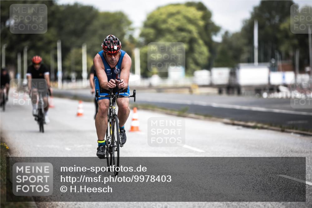 16.08.2026 - KN Förde Triathlon 2026 H.Heesch http://msf.ph/oto/9978403 16.08.2026 11:32:03 Radfahren 331, 347, 352, 363, 410 meine-sportfotos.de