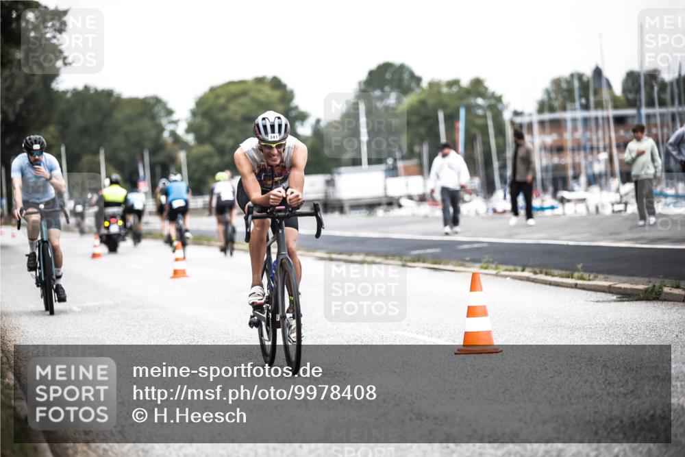 16.08.2026 - KN Förde Triathlon 2026 H.Heesch http://msf.ph/oto/9978408 16.08.2026 11:25:07 Radfahren 331, 341, 376, 409 meine-sportfotos.de